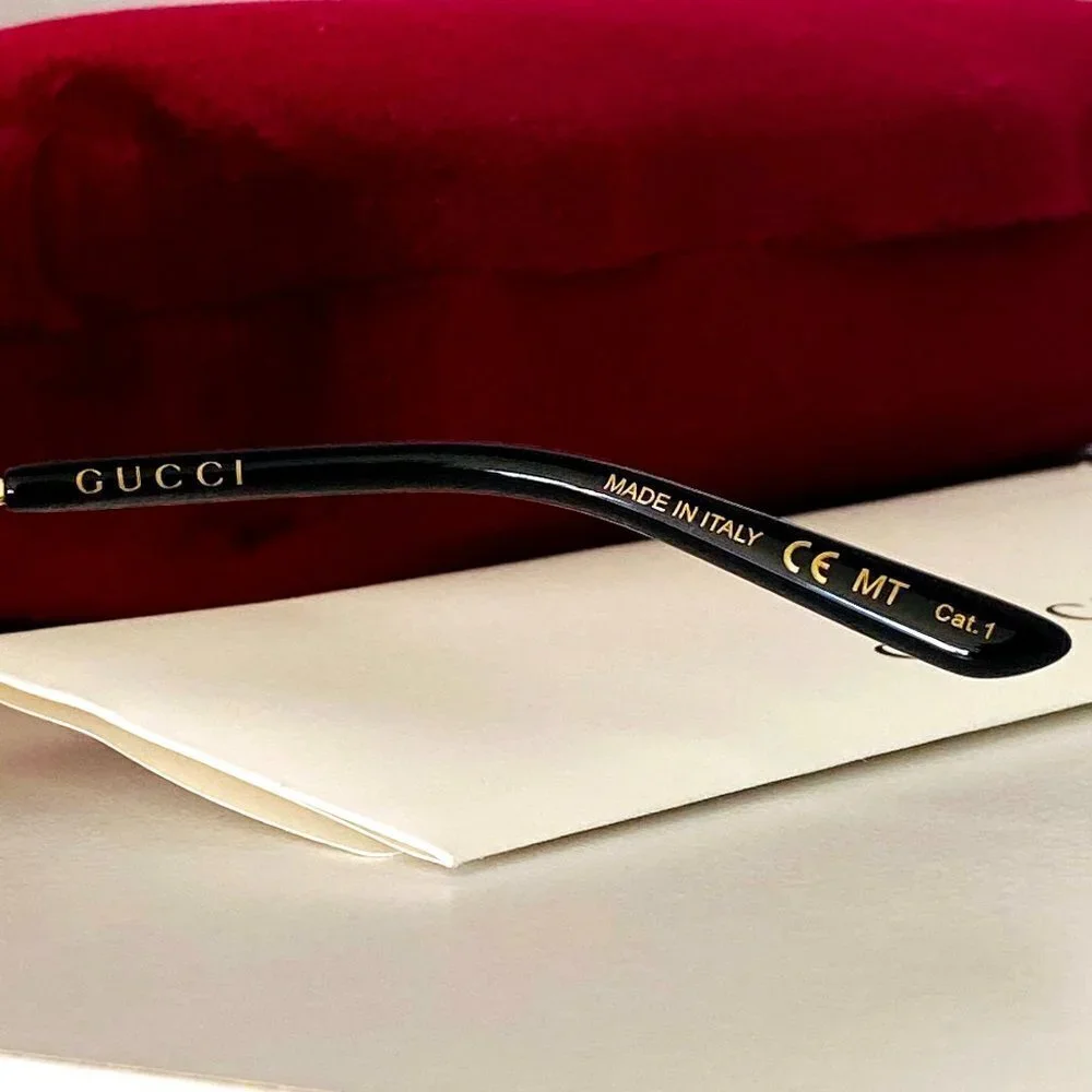 NWT Gucci GG0807SA-004 Gold Oversized 58mm Sunglasses